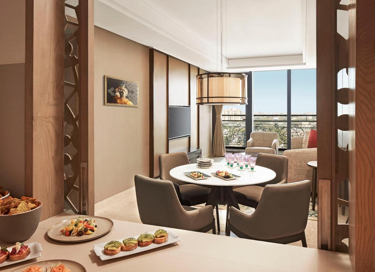 Taj Wellington Mews Chennai Hotel Kültér fotó