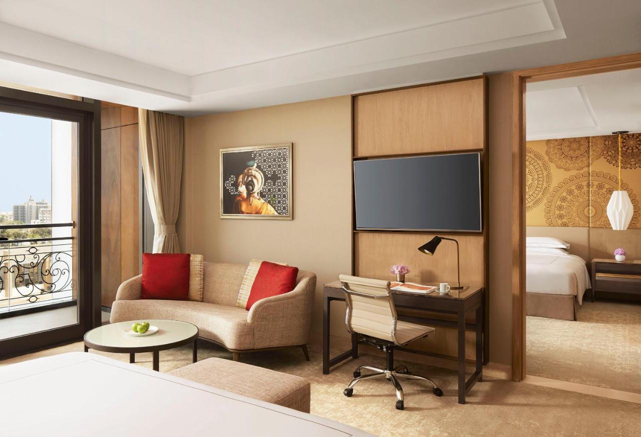 Taj Wellington Mews Chennai Hotel Kültér fotó