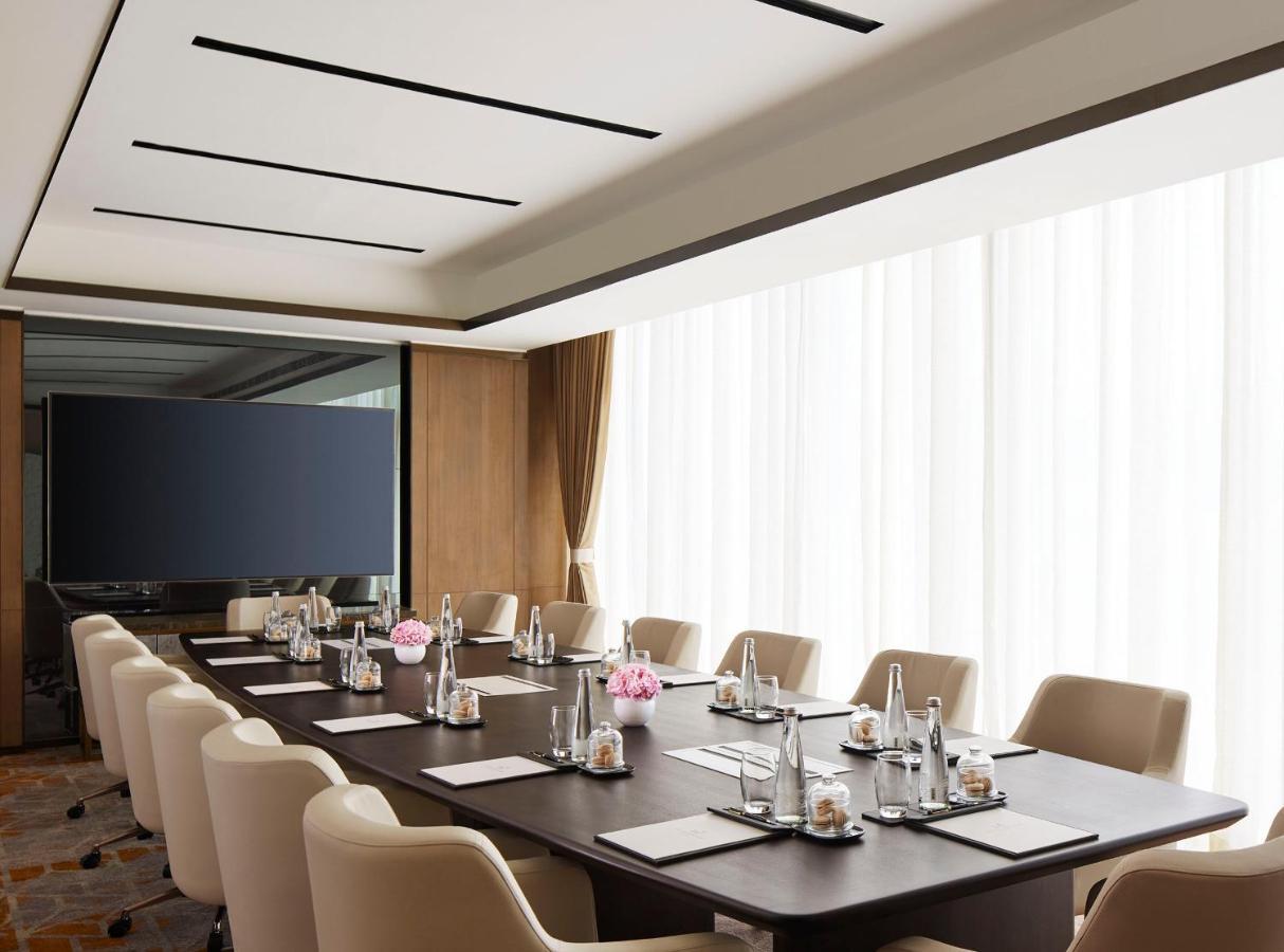 Taj Wellington Mews Chennai Hotel Kültér fotó