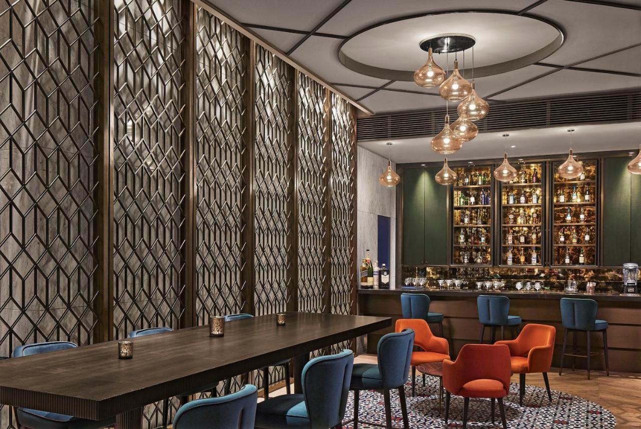 Taj Wellington Mews Chennai Hotel Kültér fotó